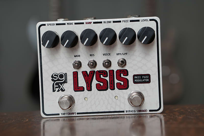 SolidGoldFX Lysis Octave-Down Fuzz Modulator *Authorized Dealer* FREE 2-Day Shipping! image 1