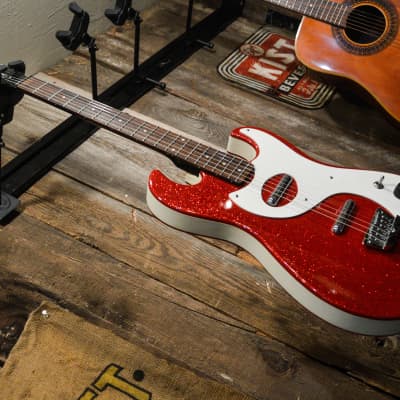 Danelectro '63 Reissue 2008 - Red image 10
