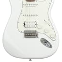 Fender Player Stratocaster HSS - Polar White with Pau Ferro Fingerboard (StratPHSSPPWTd2)