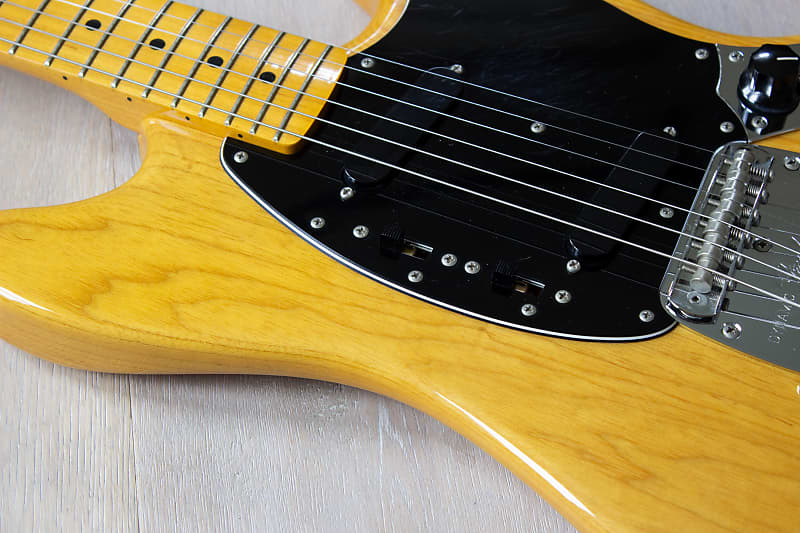 2007-2010 Fender '70s Reissue Mustang MG77 Made in Japan