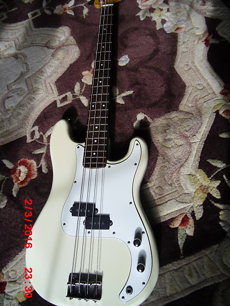 Squier bullet sale bass korea
