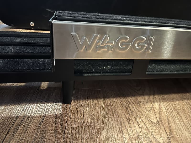 Waggi W28 Guitar Pedalboard