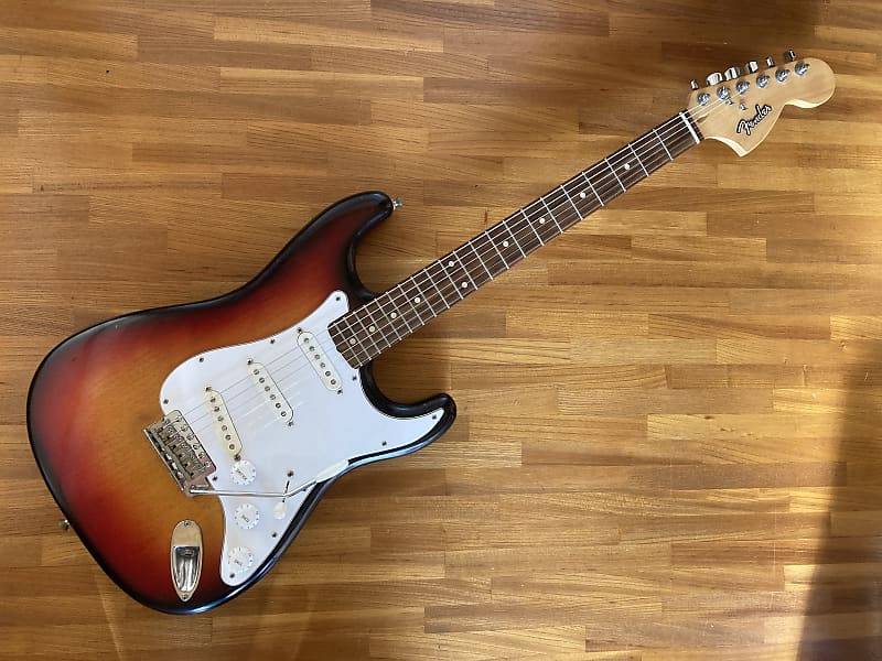 Fernandes FR50 (Fender Mex Pickups) - ギター