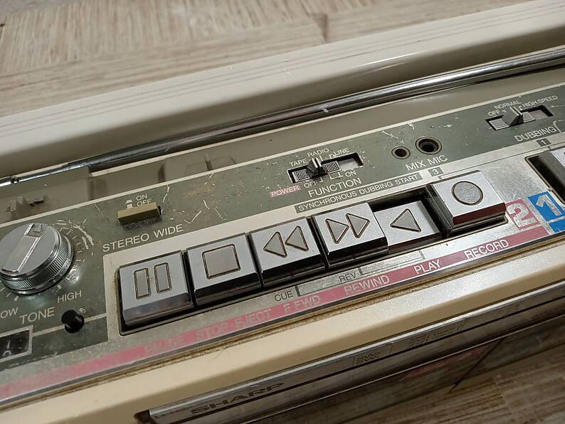 Sharp QT-77 Portable Cassette Tape Player 80s Vintage Japan Sharp QT-77 Portable Cassette Tape Player 80s Vintage Japan