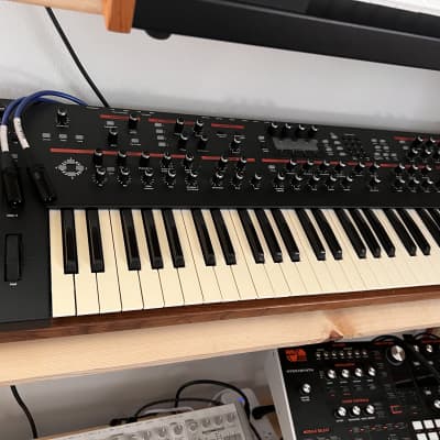 Dave Smith Instruments Prophet 12 61-Key 12-Voice Polyphonic Synthesizer 2013 - 2018 - Black with Wood Sides