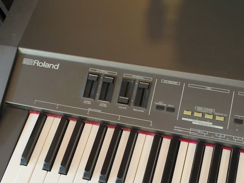 Roland rd 300s deals price