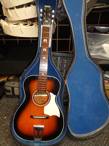 vintage Harmony Stella H 6130 acoustic guitar with chipboard case
