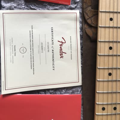 Fender American Professional Jazzmaster Left-Handed with Maple Fretboard 2019 - Mystic Seafoam image 2