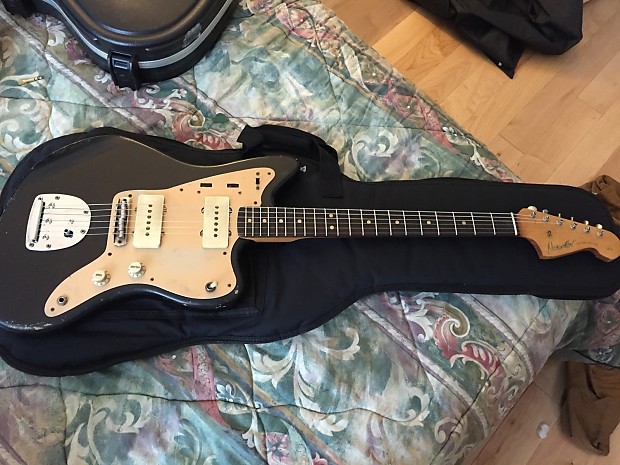 Black and store gold jazzmaster