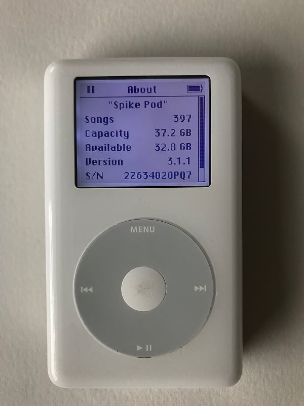 Apple iPod classic 4th Gen A1059 40GB 2004 - white NEW
