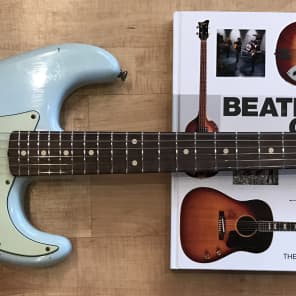 Fender® Custom Shop Beatle Spec 1961 Relic Stratocaster Electric Guitar 2017 Sonic Blue image 7