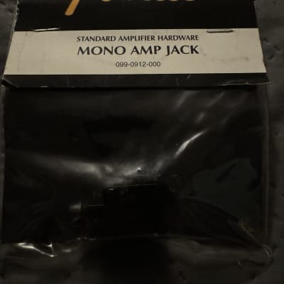 Fender 099-0912-000 1/4" Mono Amp Jack 2010s - Black image 4