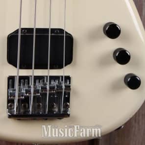 Yamaha Super Edition Motion B MB III 4 String Electric Bass Yamaha Super Edition Motion B MB III 4 String Electric Bass
