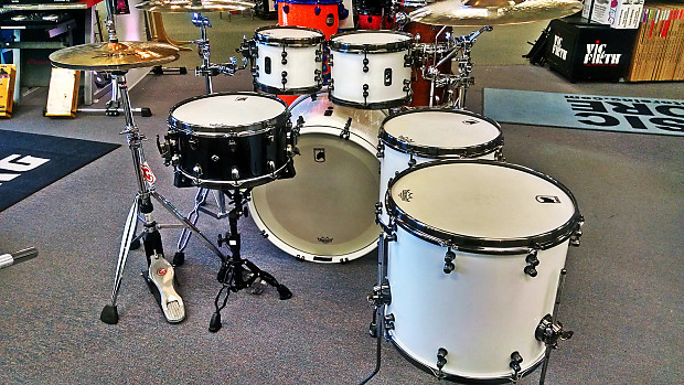 Mapex white widow hot sale