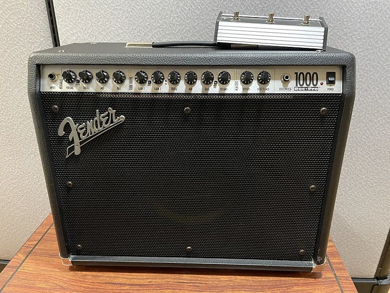 FENDER ギターアンプ Roc・Pro 1000 MADE IN USA 程度良、美品、USED ...