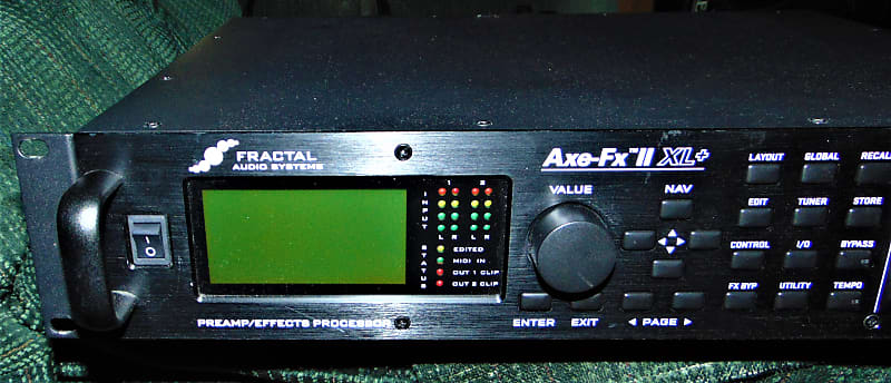 Fractal Audio Axe FX II XL+ Preamp/Effects Processor