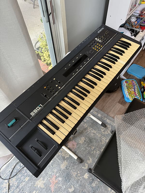 Ensoniq ESQ-1 Wave Synthesizer | Reverb