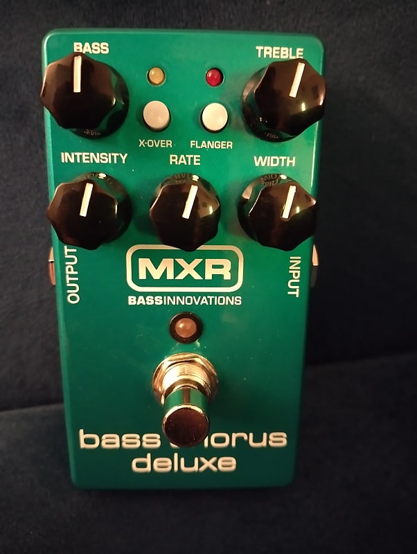 MXR M83 Bass Chorus Deluxe
