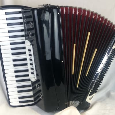 6698 - Black Gus Zoppi Tone Chamber Piano Accordion LMH 41 120 for sale