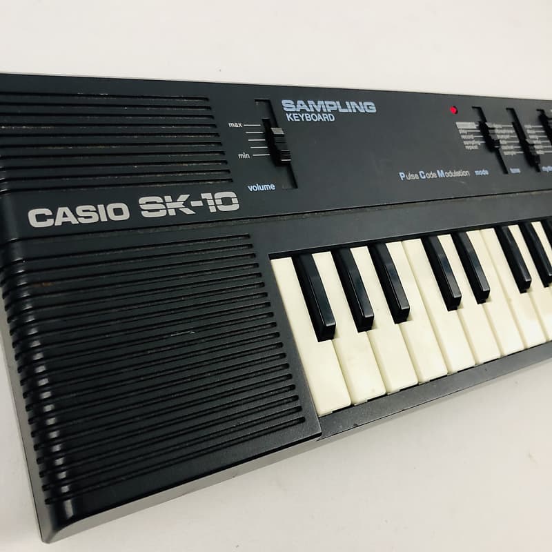 Casio SK-10 Sampling Synthesizer Keyboard, Vintage 1980's