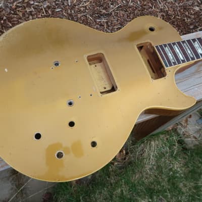 Gibson Les Paul Deluxe 1970 - Gold Top- Husk Body & Neck image 4
