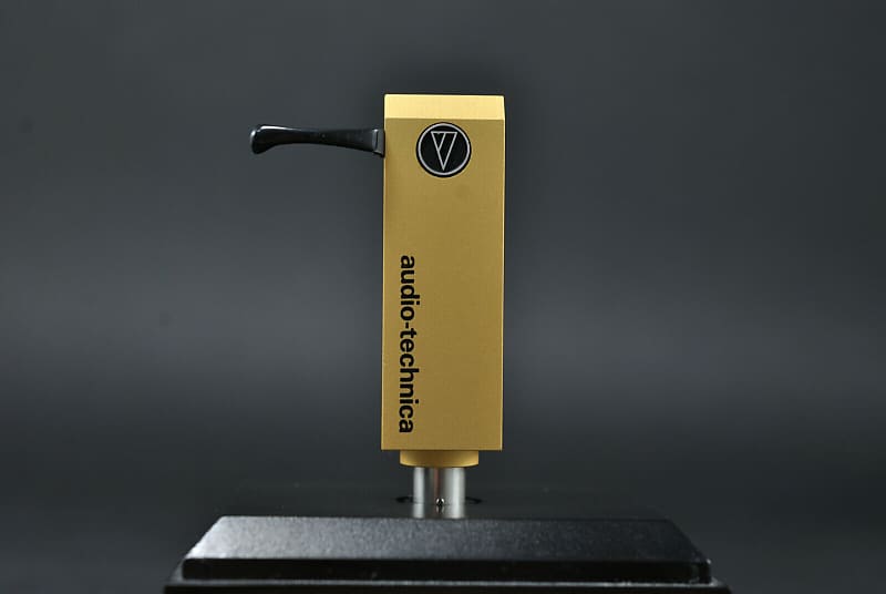 Audio Technica Gold Headshell Shell / 13.6g  			