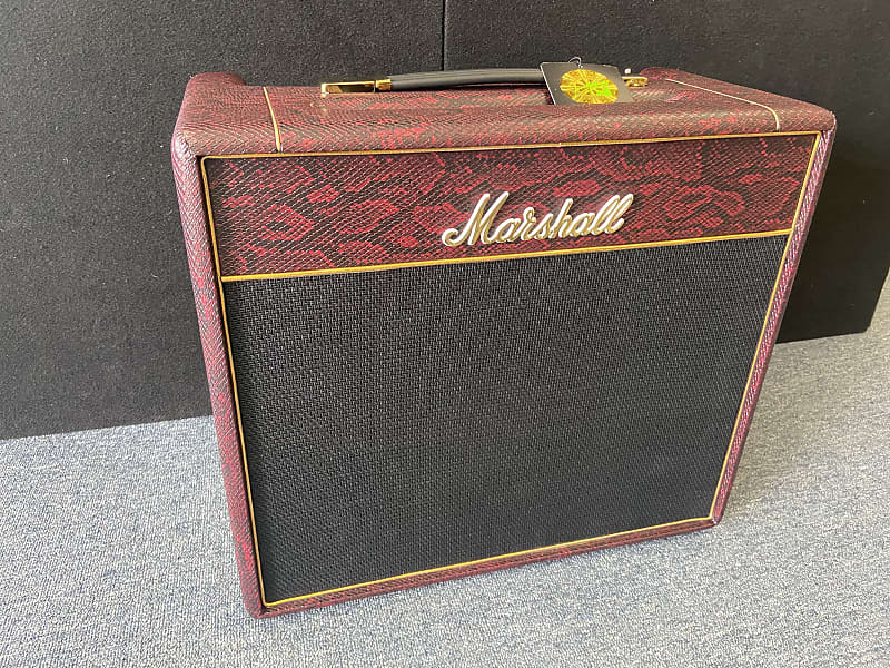 Marshall Limited Edition Black & Red Snakeskin Studio Vintage SV20C 20-Watt  1x10