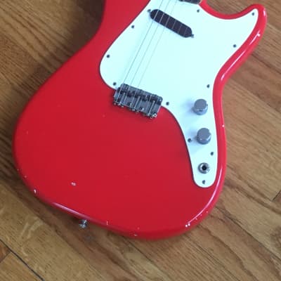 Vintage Fender Musicmaster 1960 Fiesta Red Nitro Lacquer 22.5” Short Scale Solid Body Guitar Relic 6.4 lb HSC image 3