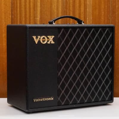 Vox VT40X Valvetronix 1x10" 40w Guitar Combo Amp image 1