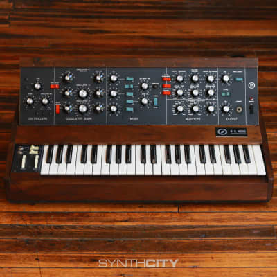 1970-1971 Moog Minimoog "RA Moog" Model D - (Player Grade / Replaced Components) Serial No. 1117