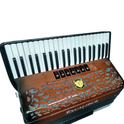 Excalibur Super Classic PSI Series Walnut 120 Bass Piano Accordion image 4