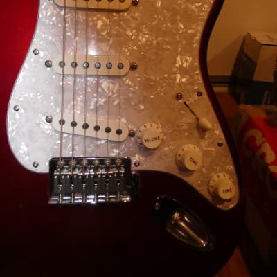 Squier Vintage Modified Surf Stratocaster 2012 - 2018 - Candy Apple Red image 10