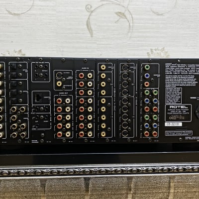 Rotel  RSP-1098. 7.2 Chanel DSP . Pre Amplifier image 8