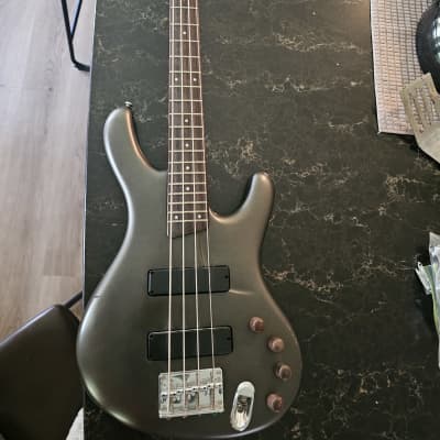 IBANEZ EDB500 bass guitars
