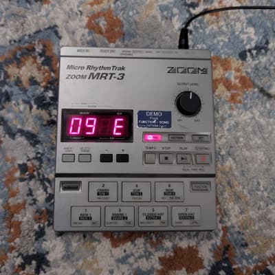 Zoom MRT-3 Micro RhythmTrak Drum Machine w/ Power Supply