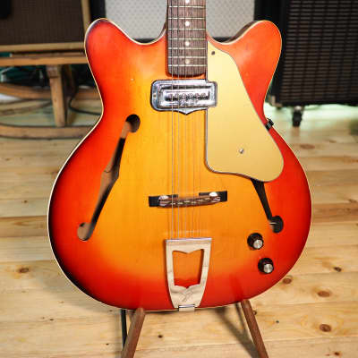Fender Coronado I from 1967, Factory special image 1