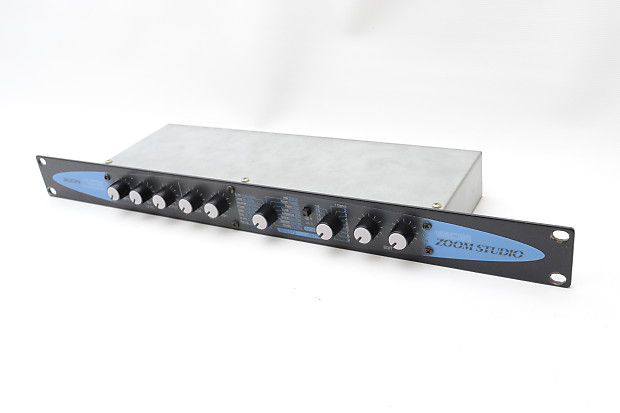 ファッション通販 ZOOM Studio Reverb | Unit Rack 1U Effects Multi Guitar 1202 DTM・DAW