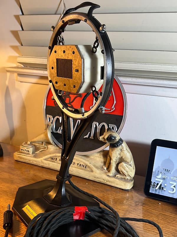 Super Rare Vintage 1920's Reisz-Marconi type Carbon