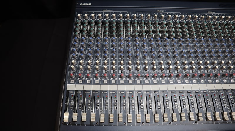 Yamaha MG32/14FX 32 Channel Mixing Console | Reverb Canada