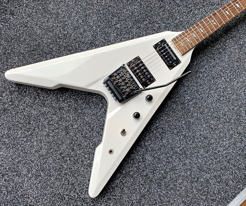 Tokai Japan Super Edition Flying V 1982 White | Reverb
