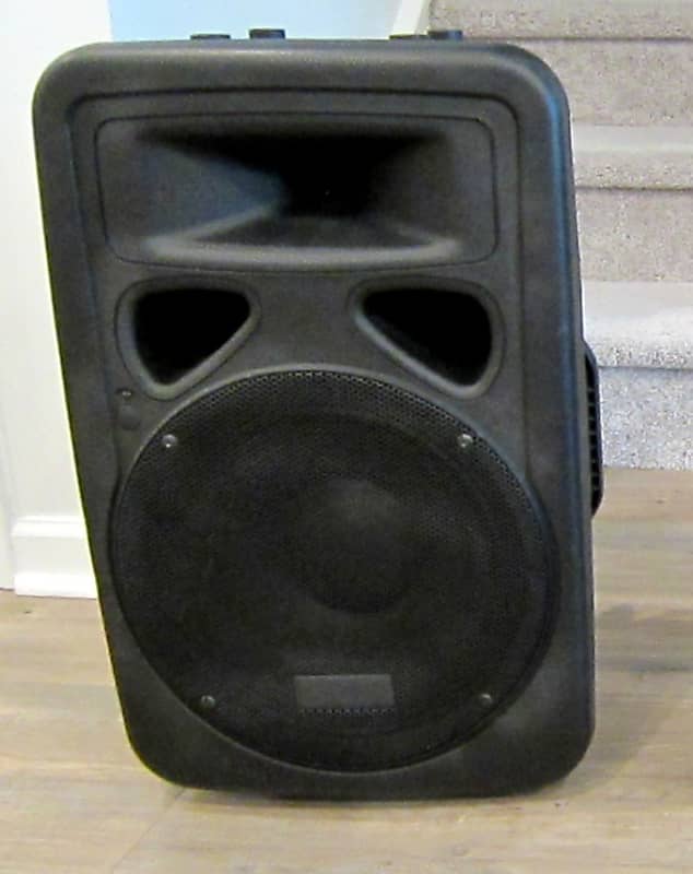 Two Deura SBA12 12" 1200 Watt Professional Powered/Active Reverb