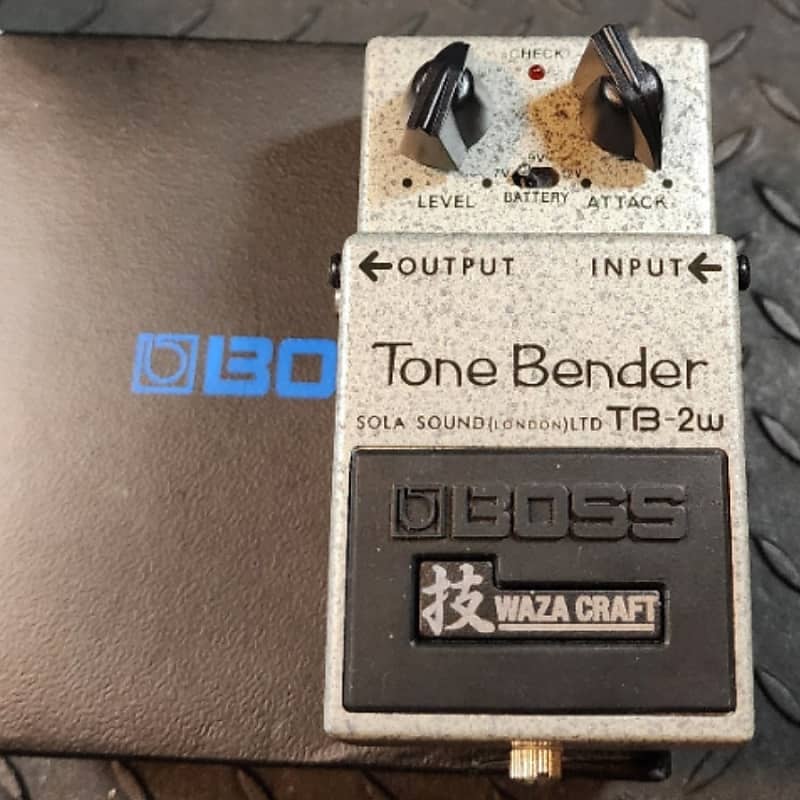 Boss TB-2W Tone Bender Waza Craft Fuzz 2021 - Present - Silver