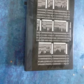 Yamaha R100 reverb processor 80s(?) Black w/ power adaptor image 2