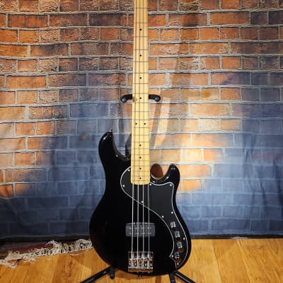 Squier 2015 Deluxe Dimension Bass IV Black image 1