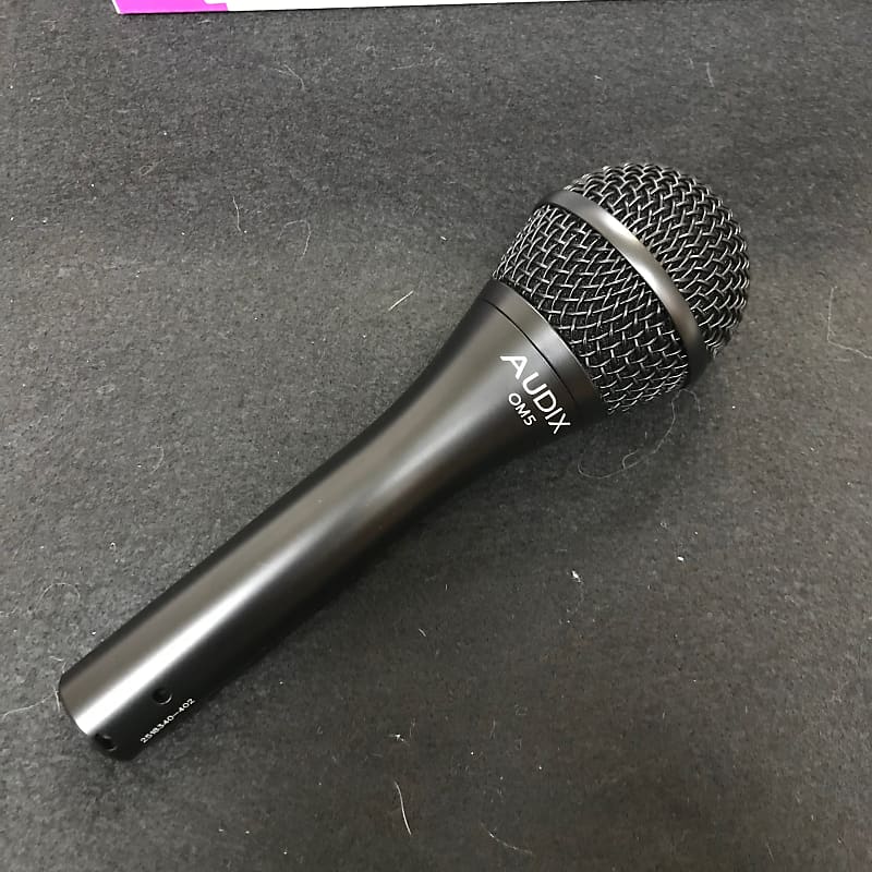 Audix OM5 Handheld Hypercardioid Dynamic Vocal Microphone Audix OM5 Handheld Hypercardioid Dynamic Vocal Microphone