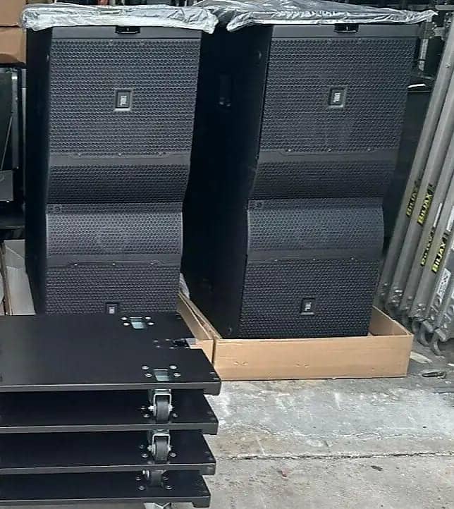 JBL VTX G28 Dual 18" 9600W Subwoofer /W Caster Board cover Reverb