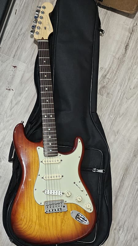 Fender American Deluxe Stratocaster 2004 - 2010 | Reverb