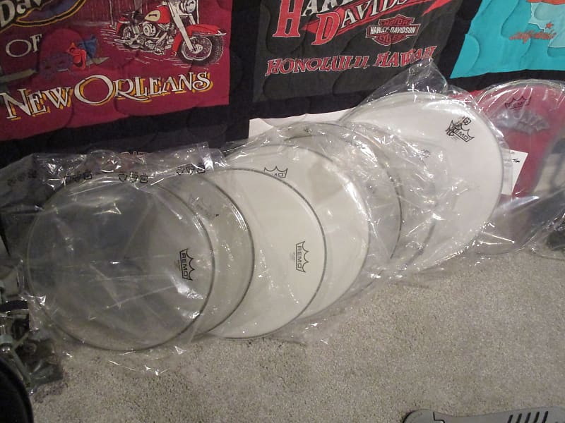 Assorted Remo & Evans Drum Heads 9 pieces, new, never Reverb
