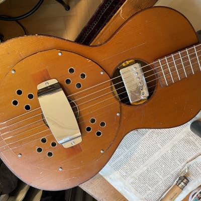 ギター Norman Expedition Nat Folk Solid Spruce Norman EXPEDITION NAT SOLID SPRUCE PARLOR SG ISYST - NATURAL