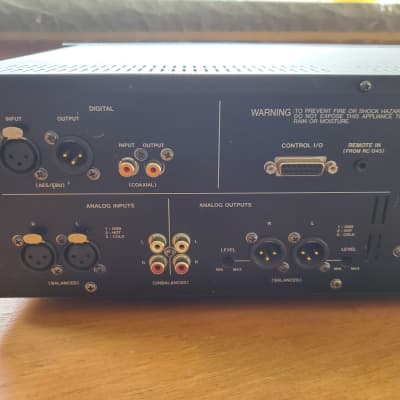 TASCAM DA-40 professional DAT digital audio tape recorder Late 1990s - Black image 18